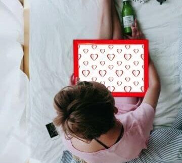 White Hearts Cushioned Bean Bag laptray Home Laptop Tray Drinks Food Breakfast Lap Tray